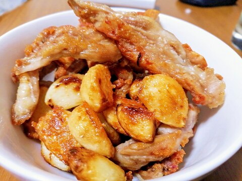 ニンニクと鶏肉の鶏油炒め揚げ